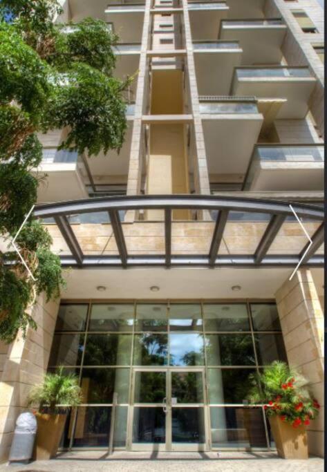 Beautiful Penthouse W/Amazing View, Prime Location Leilighet Ramat Gan Eksteriør bilde