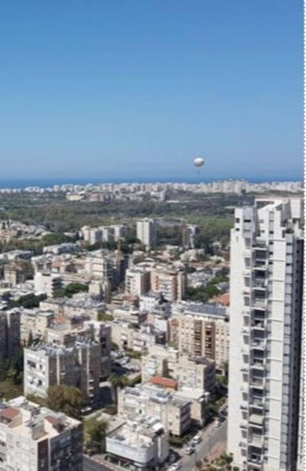 Beautiful Penthouse W/Amazing View, Prime Location Leilighet Ramat Gan Eksteriør bilde
