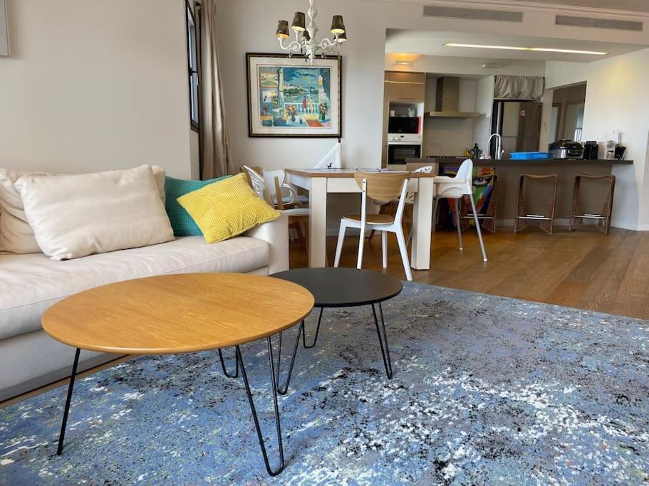 Beautiful Penthouse W/Amazing View, Prime Location Leilighet Ramat Gan Eksteriør bilde