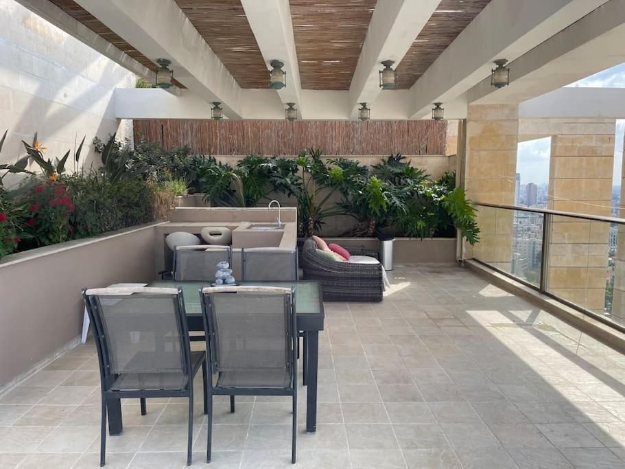 Beautiful Penthouse W/Amazing View, Prime Location Leilighet Ramat Gan Eksteriør bilde