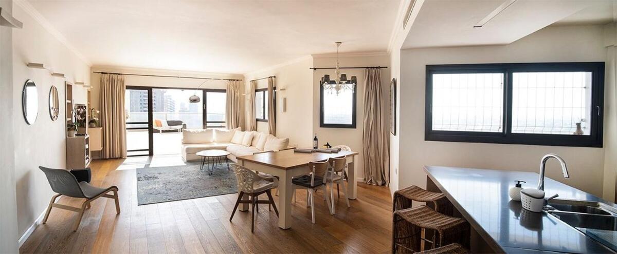 Beautiful Penthouse W/Amazing View, Prime Location Leilighet Ramat Gan Eksteriør bilde