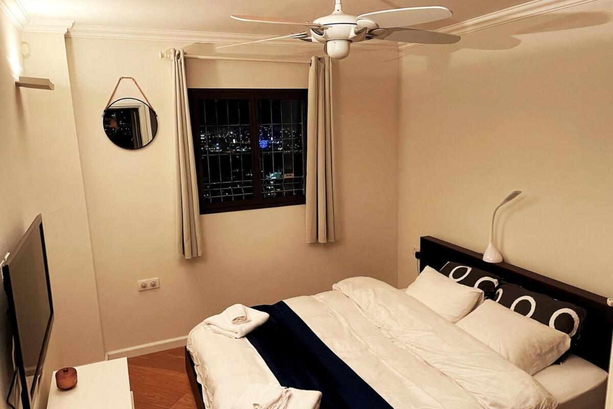 Beautiful Penthouse W/Amazing View, Prime Location Leilighet Ramat Gan Eksteriør bilde