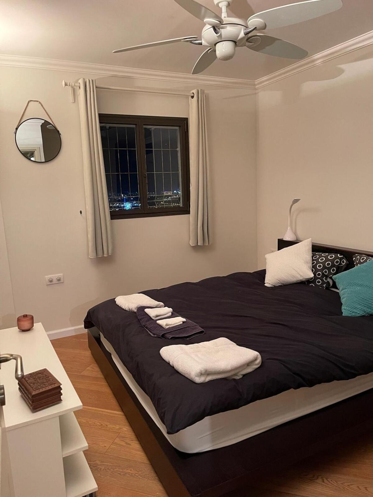 Beautiful Penthouse W/Amazing View, Prime Location Leilighet Ramat Gan Eksteriør bilde